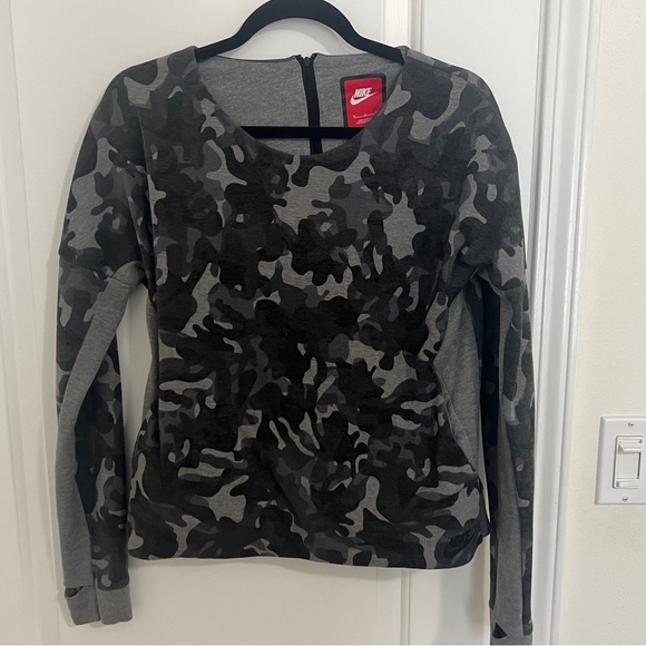 Nike Camouflage Sweatshirt - Picture 1 of 6